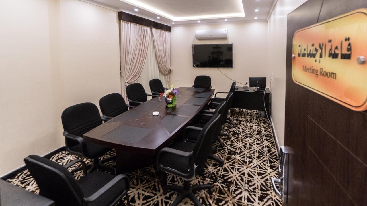 Ewaan Alnagaa Aparthotel Jeddah Bagian luar foto