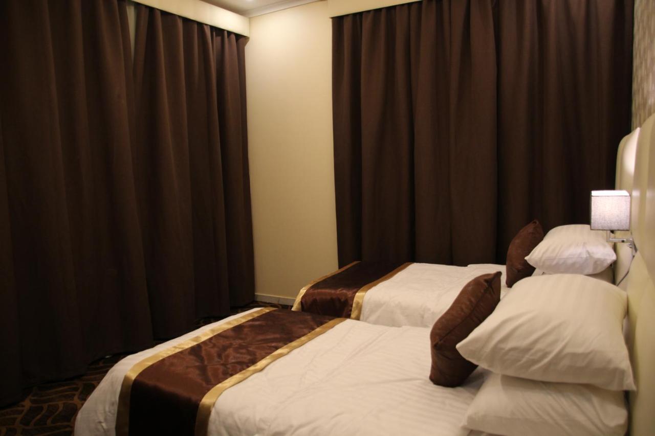 Ewaan Alnagaa Aparthotel Jeddah Bagian luar foto